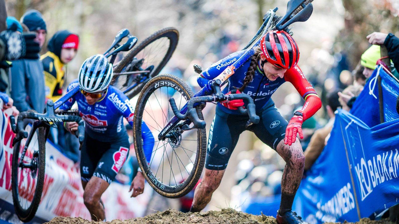 Dutch Lucinda Brand pictured in action during the women's elite race at the 'Herentals Crosst' cyclocross cycling event on Tuesday 03 January 2023 in Herentals, the fourth stage in the X2O Badkamers 'Trofee Veldrijden' competition. BELGA PHOTO JASPER JACOBS