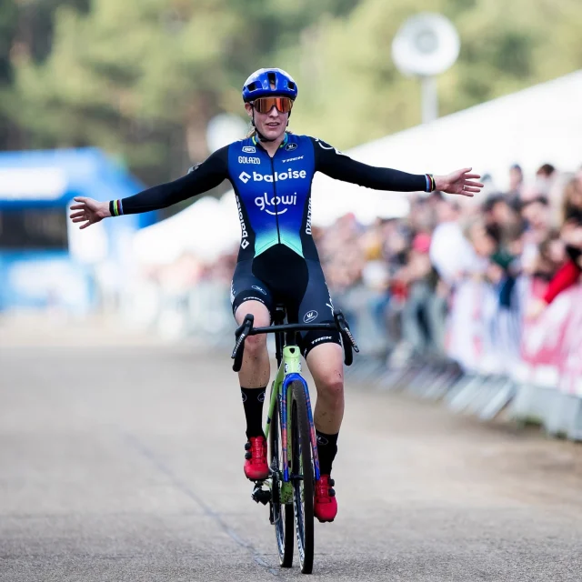 Victory flashback 💥

Oostmalle - 23 February

Last victory of the season won by - no surprise - Lucinda Brand! 🤩🏆

While we are still enjoying the afterglow of Lucinda's amazing season, our men have just arrived at training camp to prepare for their road season. 💪🦁

📸 @belgaimage